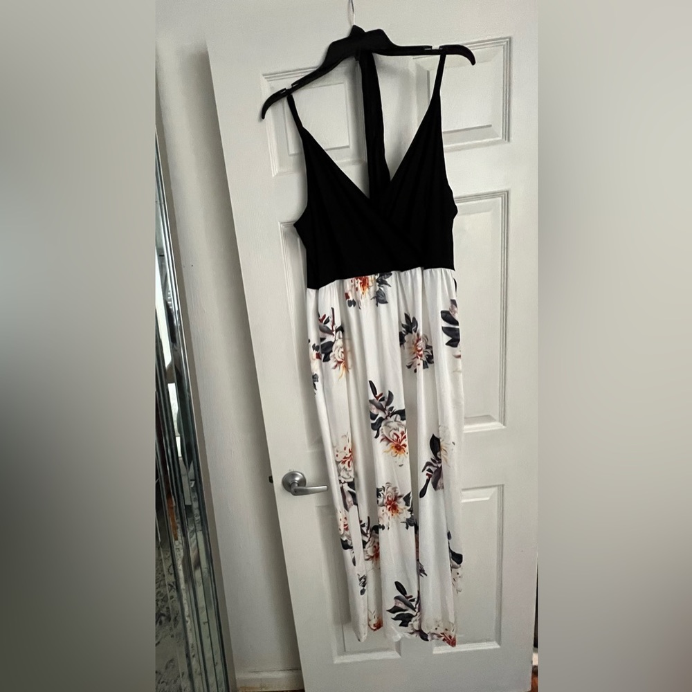 Women's Summer Spaghetti Strap V-Neck Floral Short Party Dress with Pockets